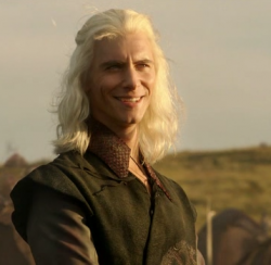 250px-Viserys_Targaryen.PNG