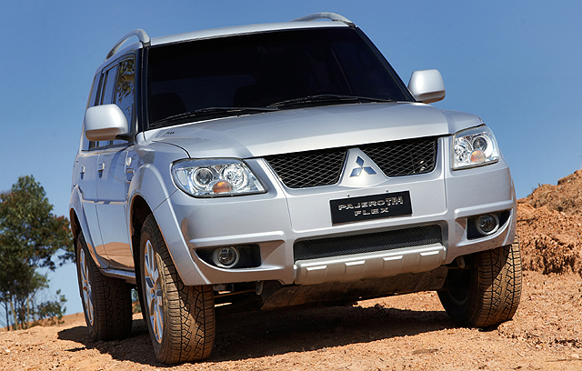 novo_mitsubishi_pajero_tr4_01.jpg