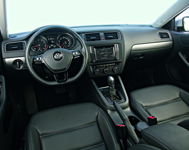 Jetta-2017-interior.jpg