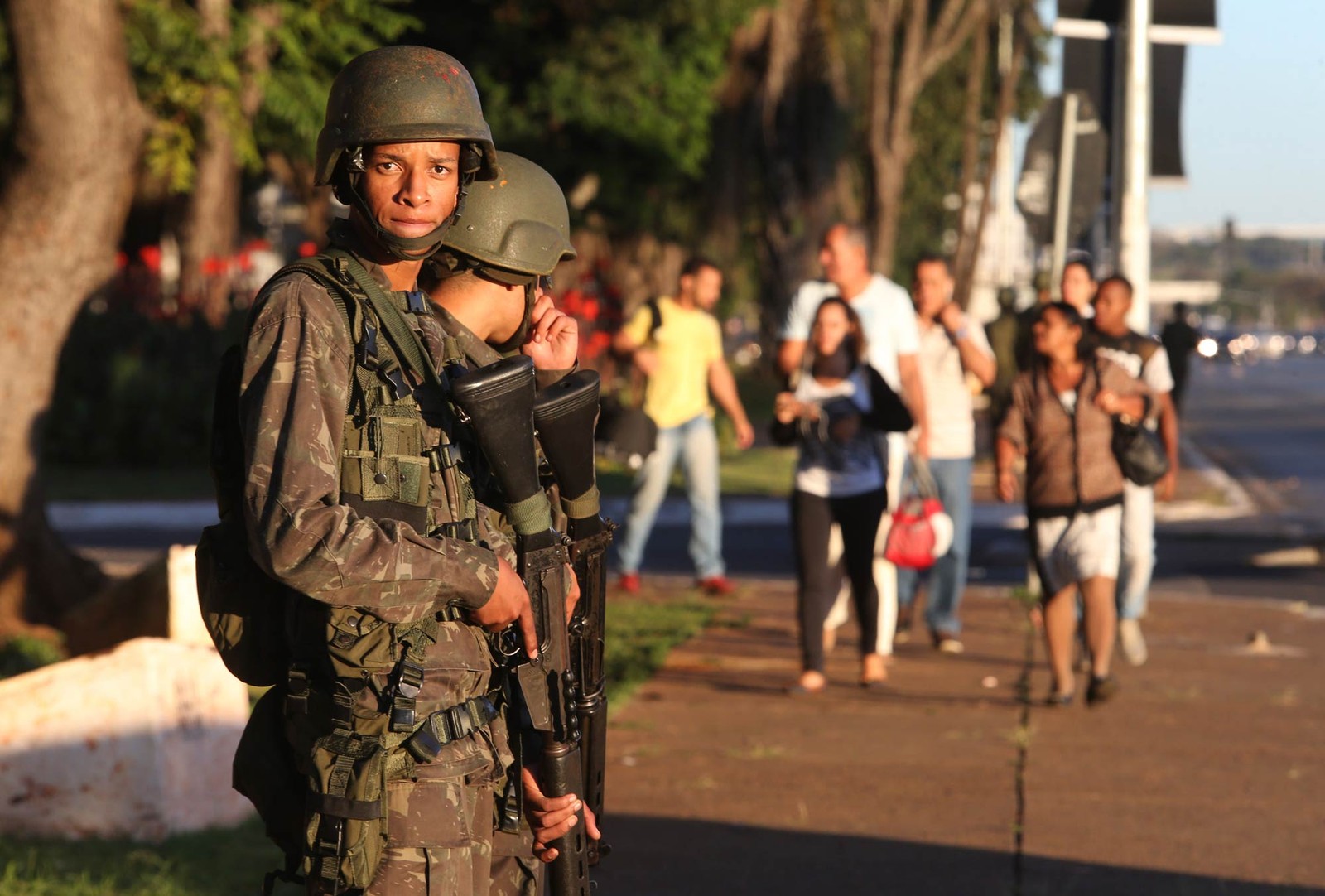 exercito-brasilia.jpg