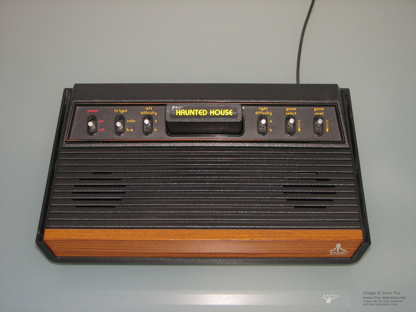 Atari-4-Switch-Woody-001a-vents.JPG
