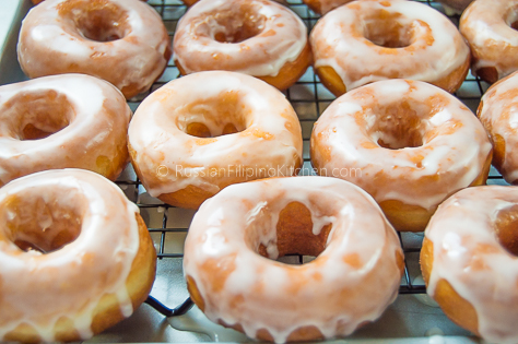 Easy-Homemade-Glazed-Donuts-21.jpg