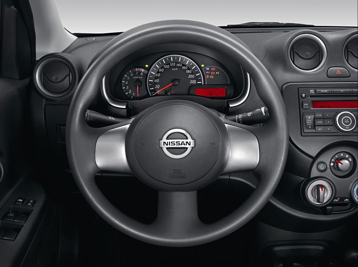 Novo-Nissan-March-2012-Painel-Carro-Etc.jpg