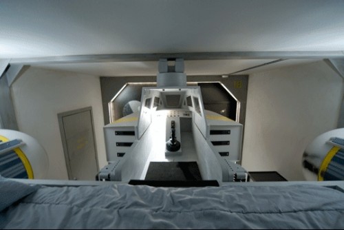 ywing-fighter-bed3-500x334.jpg