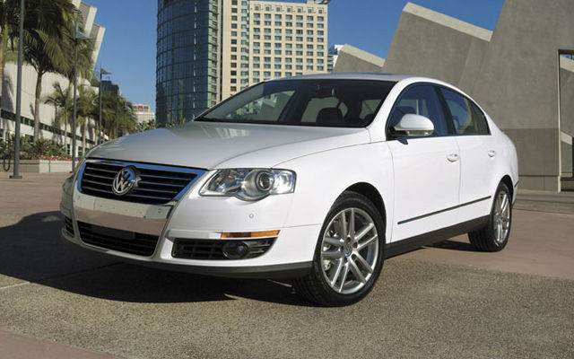 11269_2009_Volkswagen_Passat.jpg