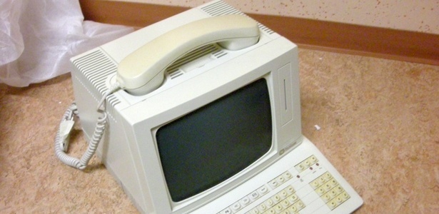 acessar-bbs-com-modem-de-2400-1457113892059_615x300.jpg