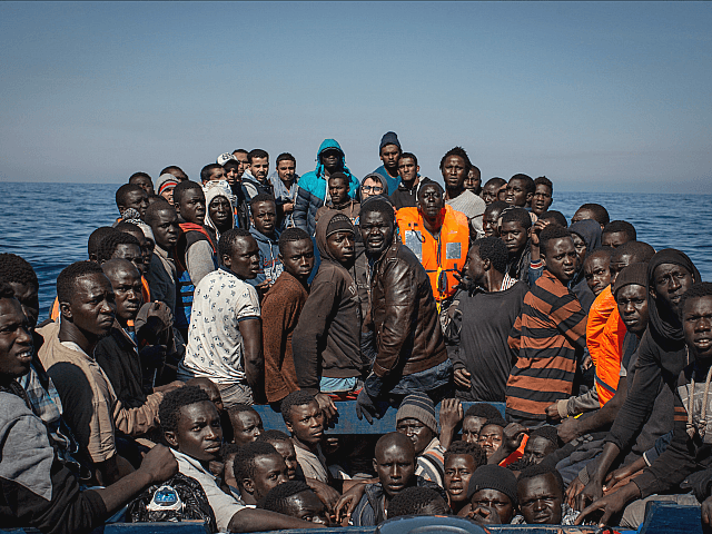 Italy-Migrant-Boat-640x480.png